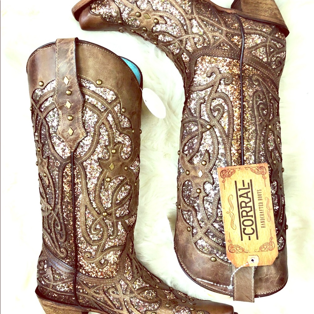 **Private Offer** cowboy boots